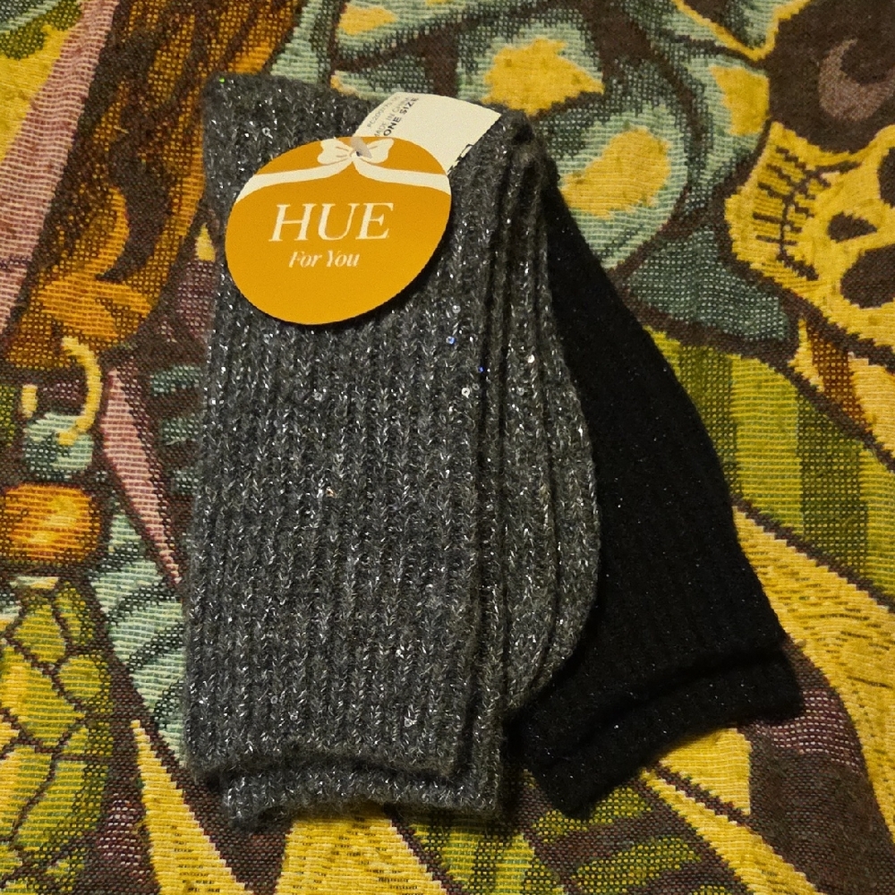 HUE Charcoal and Ebony Knit Socks